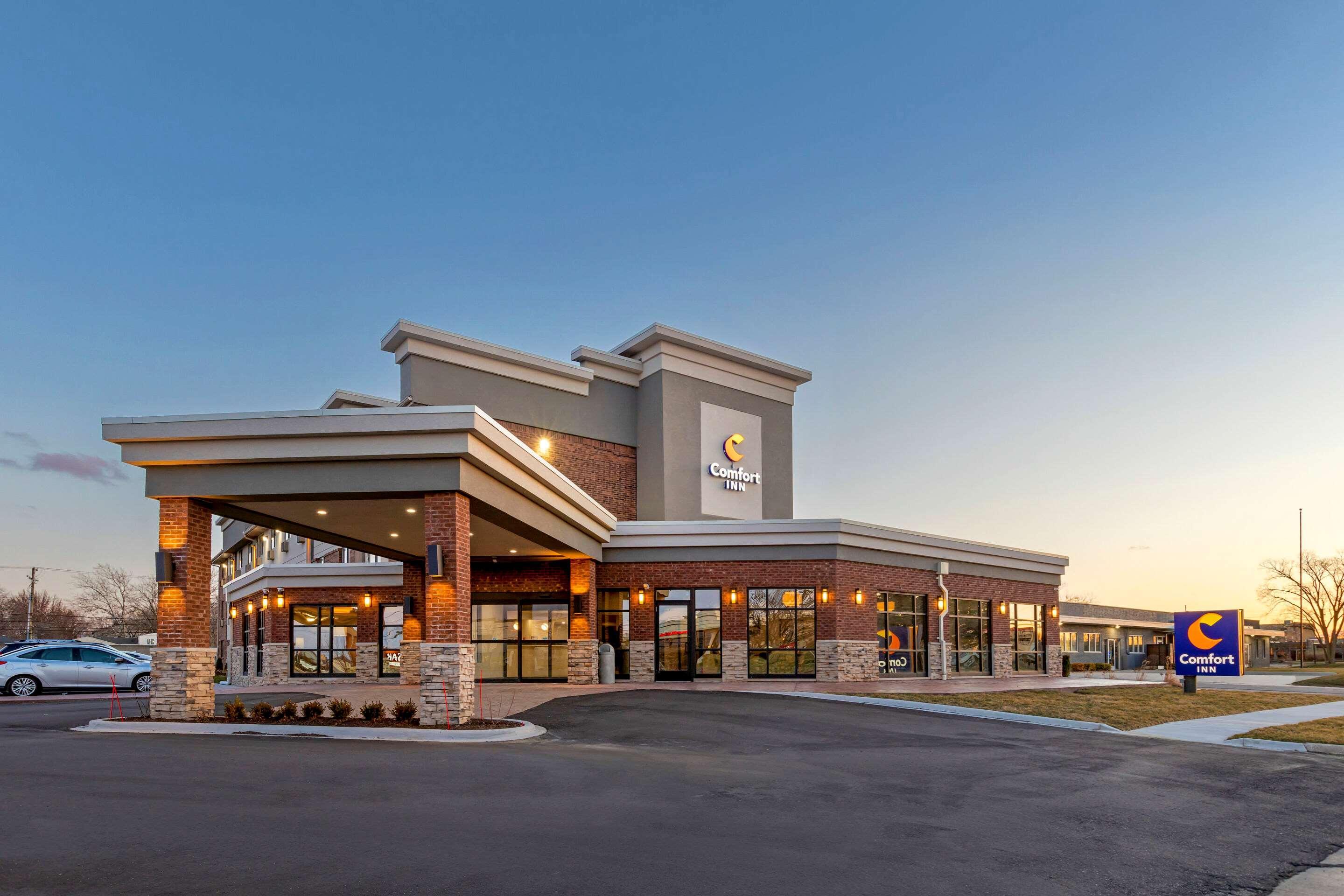 Comfort Inn Detroit - Troy Clawson Exterior foto