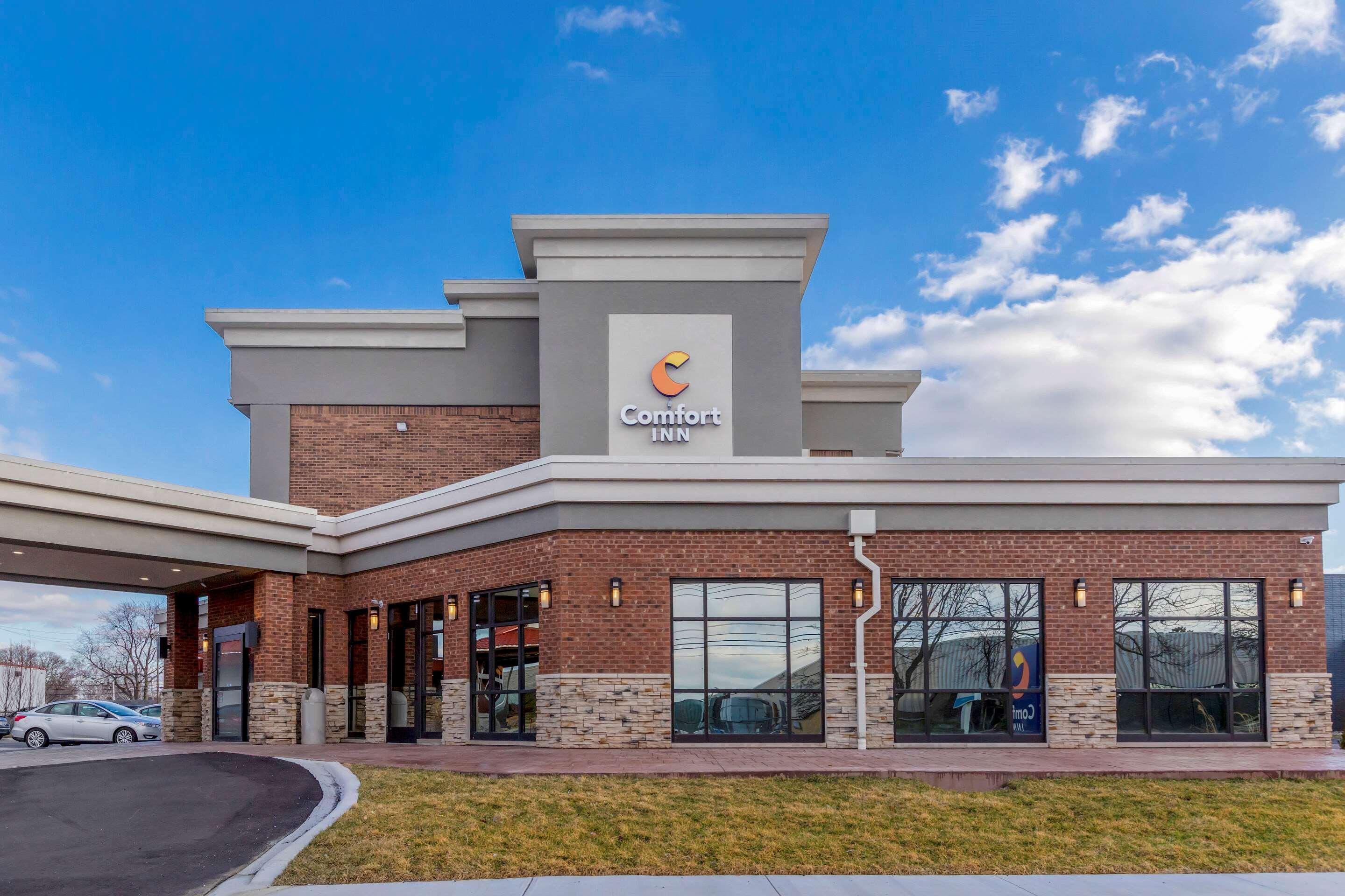 Comfort Inn Detroit - Troy Clawson Exterior foto